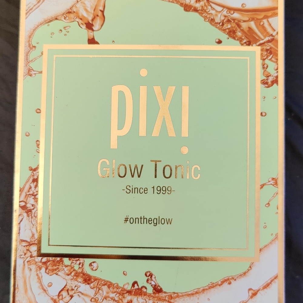 Pixi Skintreats Glow Tonic Exfoliating Toner 500ml / 17 oz